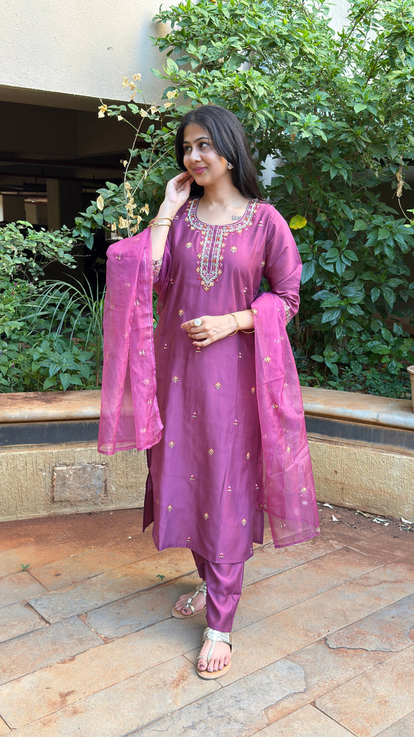 Mauve Kurta Dupatta Set